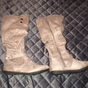 Tan boots (never worn)